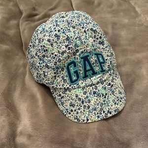 GAP Blue and Green Patterned Cap